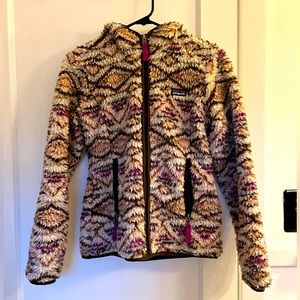 Patagonia Women’s Hooded Fleeze Jacket
